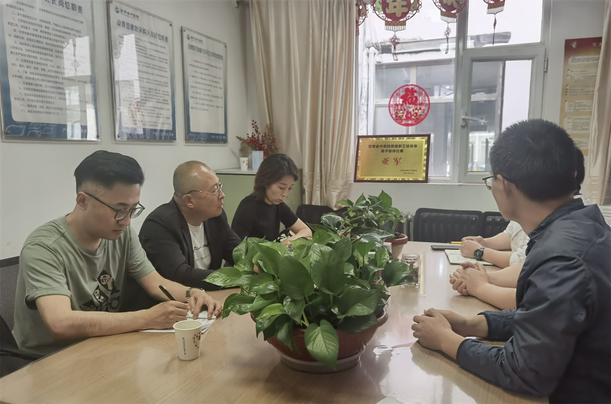 1727161391044054849.jpg 2.jpg